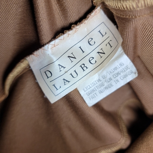 VINTAGE Daniel Laurent dress, matching zip-up blazer. Tan suede/leopard print - Picture 15 of 16